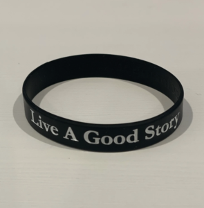 live a good story wristband